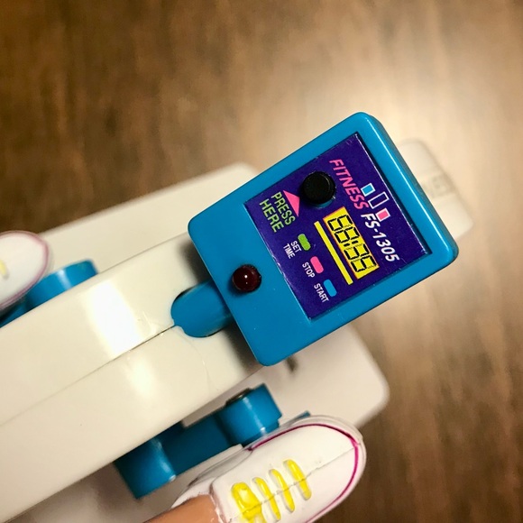 Vintage THE SUPER MODELS Keep Fit Cycling Machine Doll by Toy Concepts - Picture 13 of 15